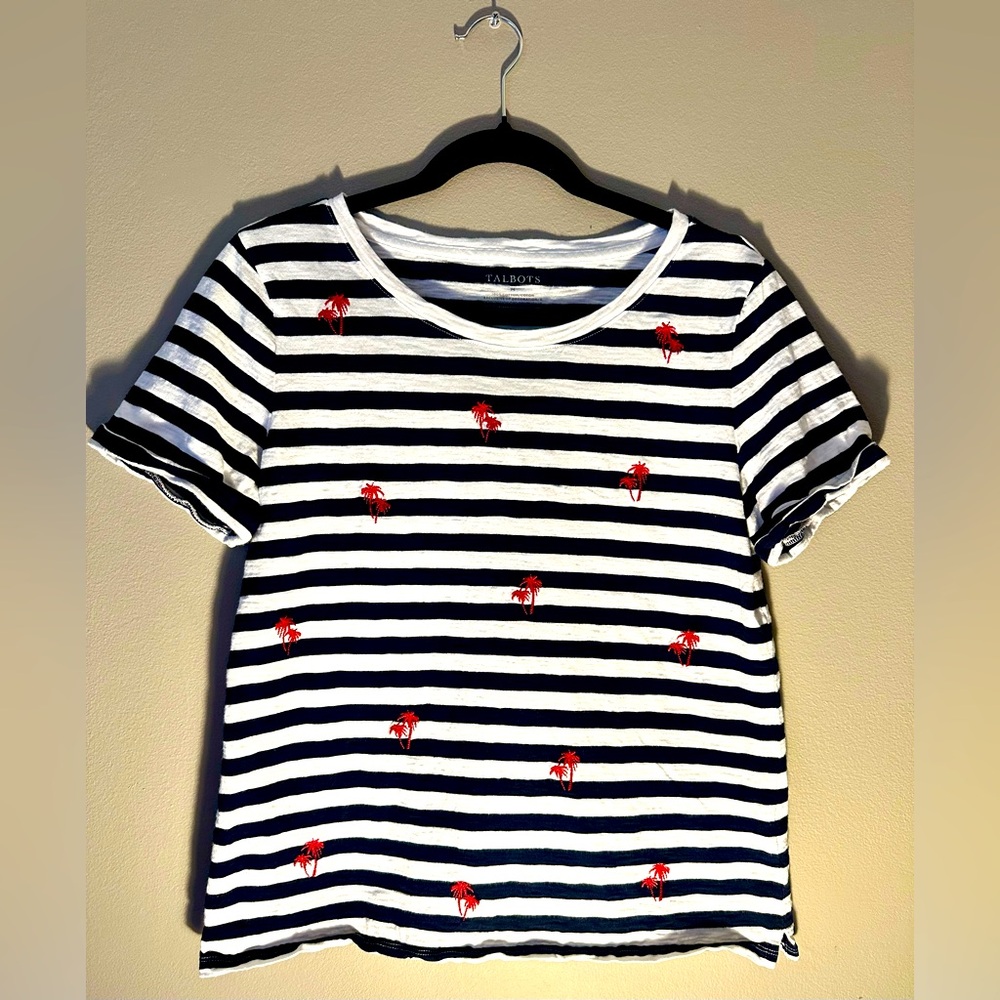 EUC Talbots Dark Navy & White Stripe Shirt w/ Red Palm Trees - women’s medium
